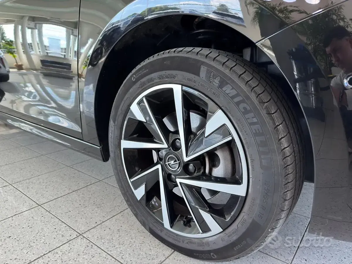Usata Opel Corsa S 101 CV (74 kW) 2025 Nero Utilitaria
