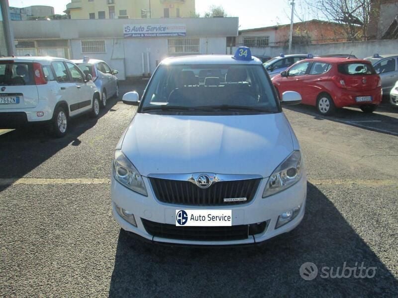 Usata Skoda Fabia GreenLine 75 CV (55 kW) 2013 Bianco pastello Utilitaria