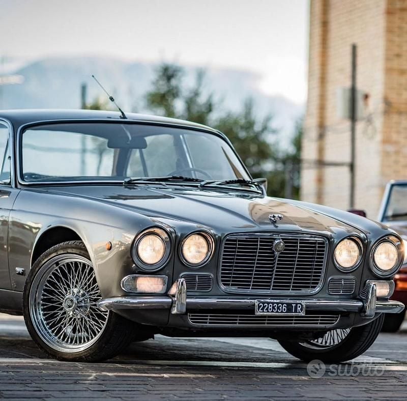 Grigio Usata 1970 Jaguar XJ6 Tre volumi | 12.000 € - Immagine 1/4