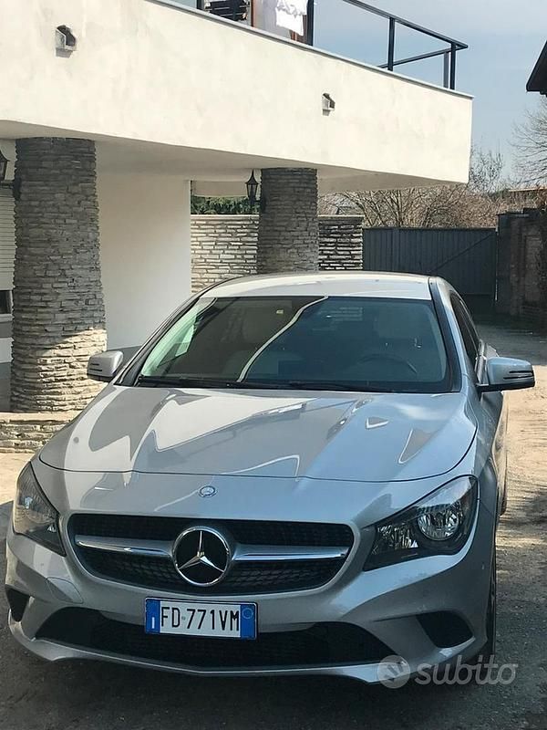 Usata Mercedes CLA200 Shooting Brake 136 CV (100 kW) 2016 Grigio Station wagon