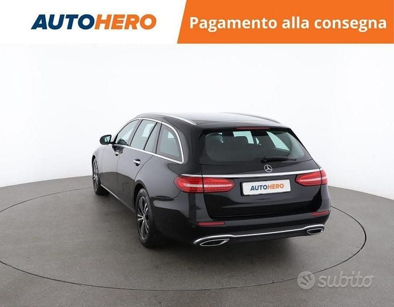 Usata Mercedes E220 194 CV (142 kW) 2020 Nero Station wagon