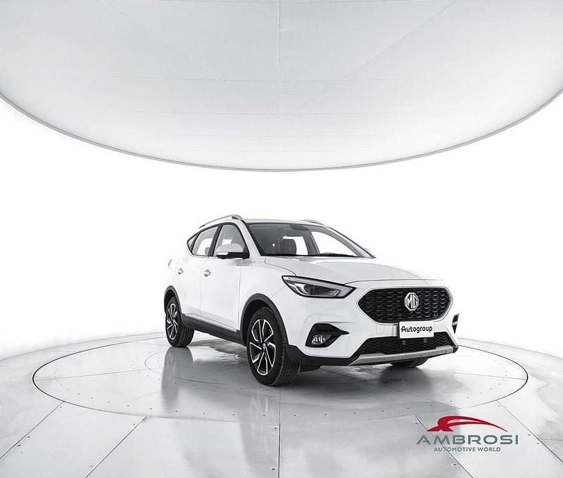 Usata MG ZS Luxury 106 CV (77 kW) 2024 Bianco Berlina