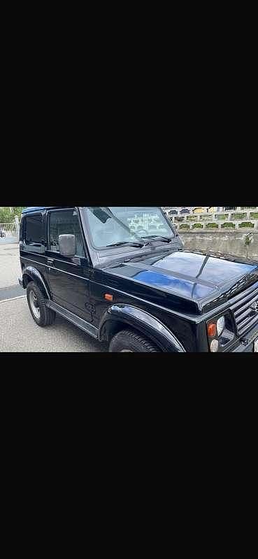 Nero Usata 1997 Suzuki Samurai SUV | 8700 € (Buon prezzo) - Immagine 1/4