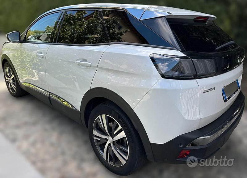 Usata Peugeot 3008 Allure 131 CV (96 kW) 2021 Bianco SUV