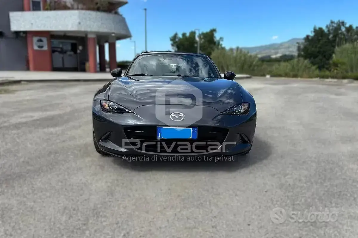 Usata Mazda MX5 Exceed 131 CV (96 kW) 2016 Grigio Cabrio