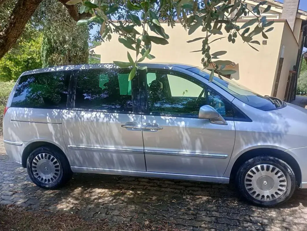 Usata Lancia Phedra 136 CV (100 kW) 2007 Grigio Monovolume