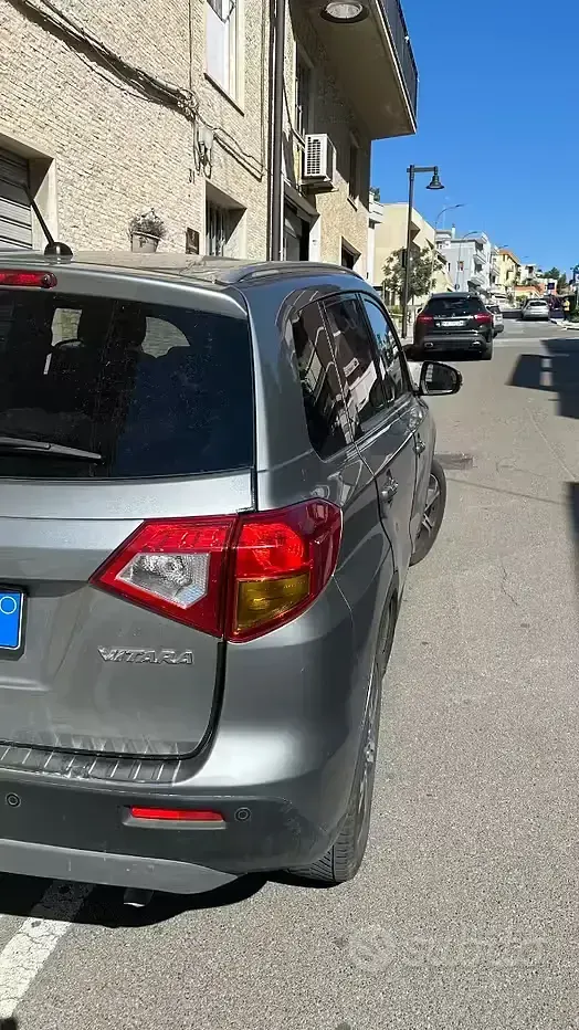 Usata Suzuki Vitara 120 CV (88 kW) 2016 Grigio SUV