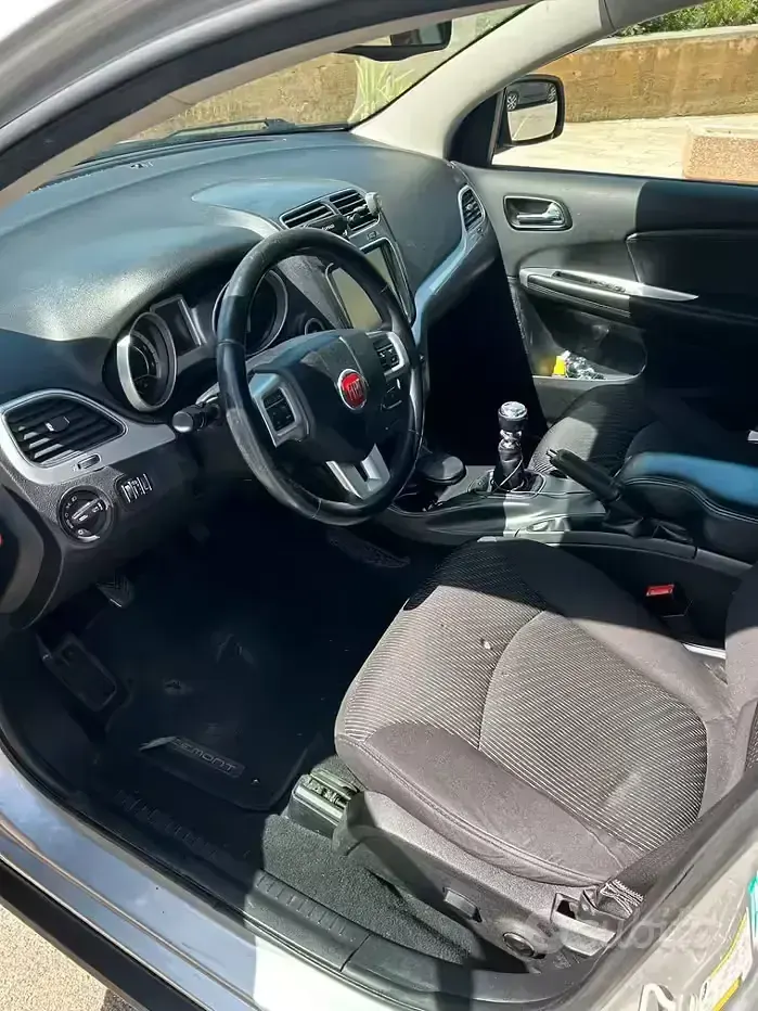 Usata Fiat Freemont 170 CV (125 kW) 2013 Grigio SUV