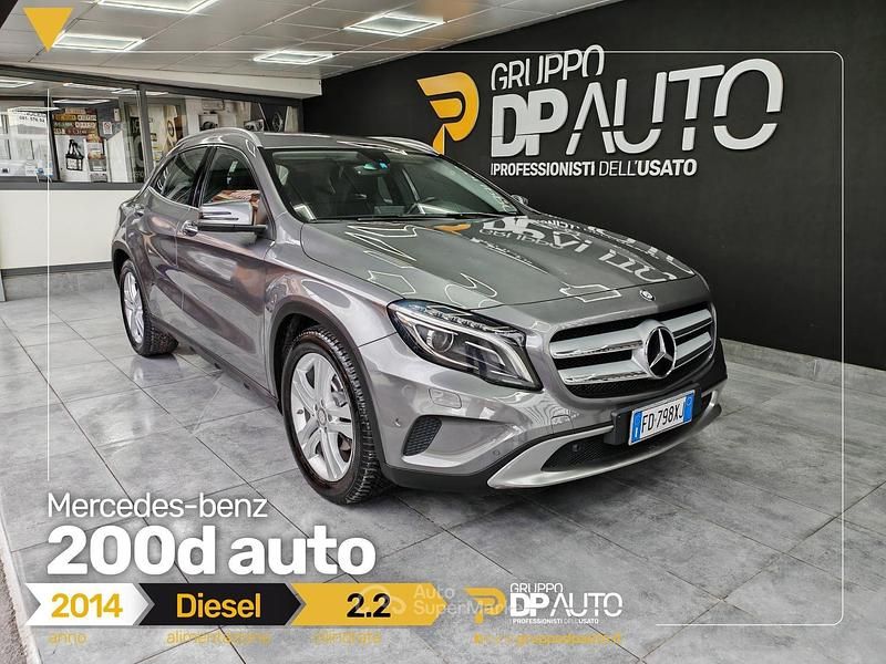 Usata Mercedes GLA200 136 CV (100 kW) 2014 Grigio SUV