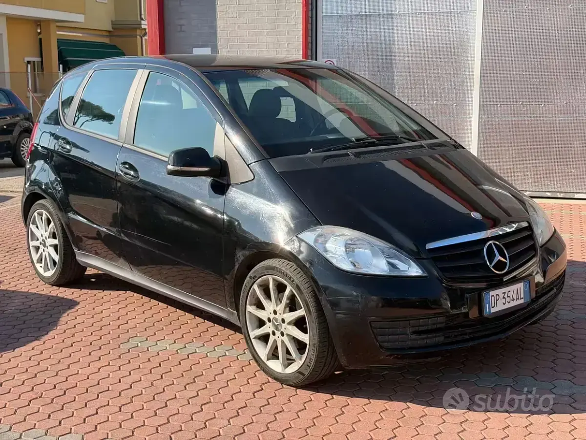 Usata Mercedes A180 Elegance 109 CV (80 kW) 2008 Berlina