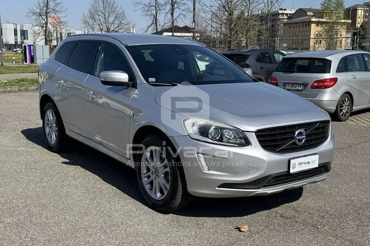 Usata Volvo XC60 Ocean Race 190 CV (139 kW) 2015 Grigio SUV
