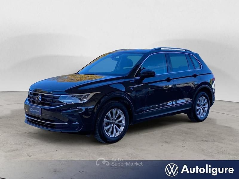 Usata VW Tiguan Life 131 CV (96 kW) 2023 Grigio SUV