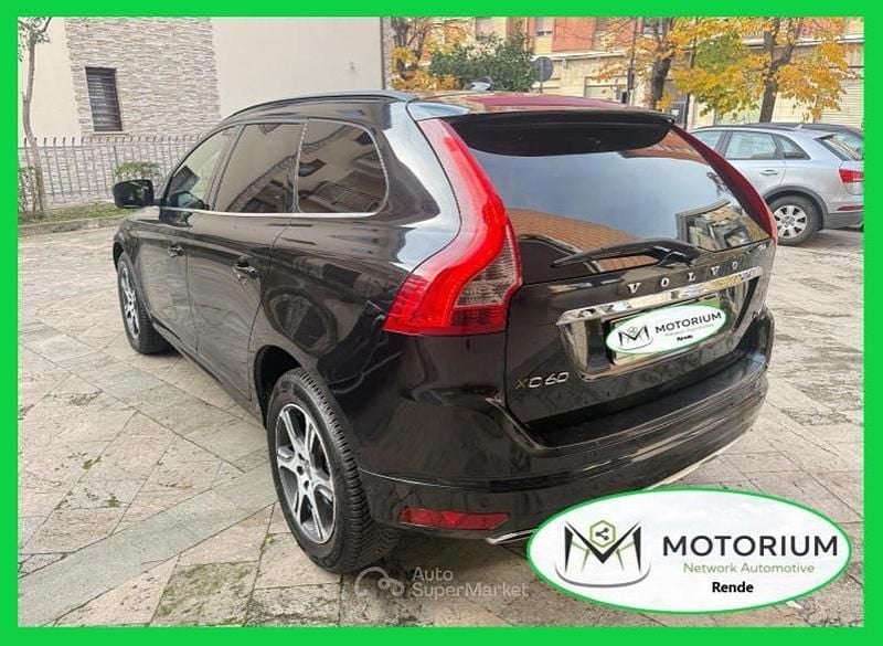 Usata Volvo XC60 Momentum 181 CV (133 kW) 2014 Nero SUV