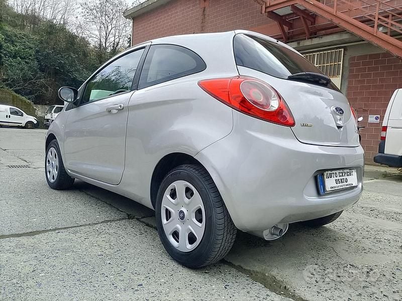Usata Ford Ka Titanium 75 CV (55 kW) 2009 Grigio Utilitaria