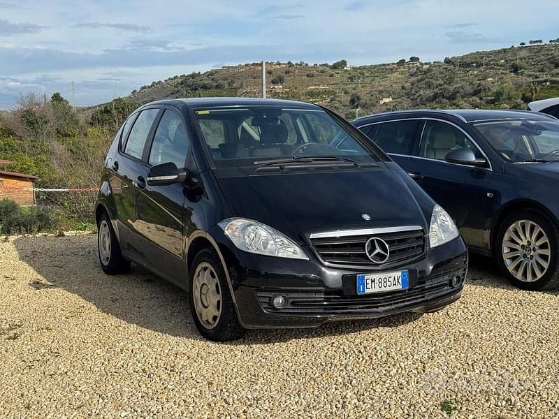 Usata Mercedes A160 Executive 95 CV (69 kW) 2012 Nero Berlina