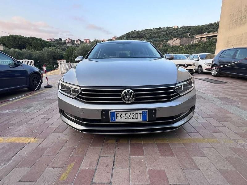 Usata VW Passat 150 CV (110 kW) 2017 Grigio Station wagon