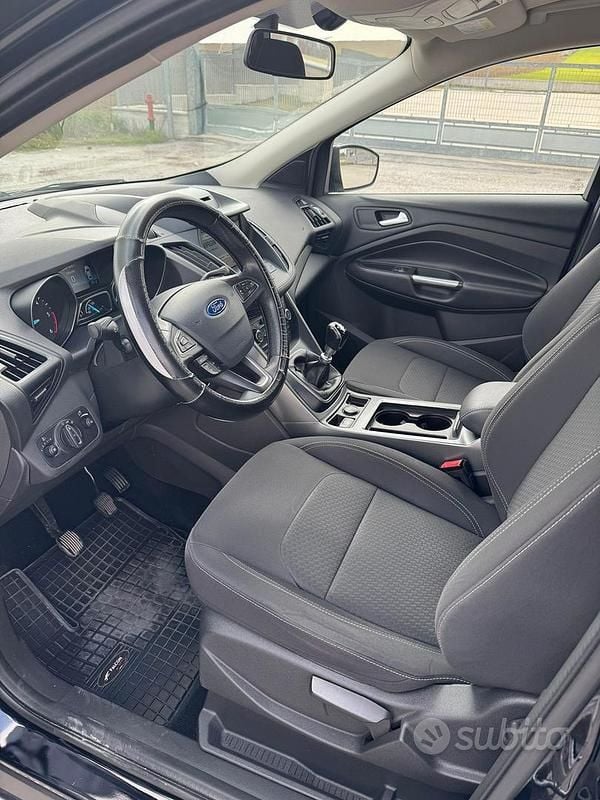 Usata Ford Kuga Business Edition 120 CV (88 kW) 2018 Nero SUV