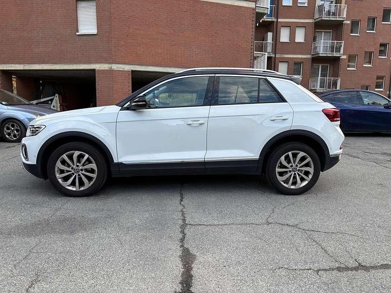 Bianco Usata 2024 VW T-Roc Style SUV | 24.500 € (Buon prezzo) - Immagine 1/4