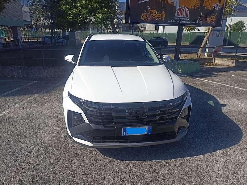 Bianco Usata 2025 Hyundai Tucson SUV | 29.700 € (Super prezzo) - Immagine 1/4