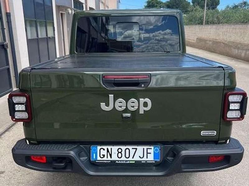 Usata Jeep Gladiator Overland 264 CV (194 kW) 2022 Verde Pick-up