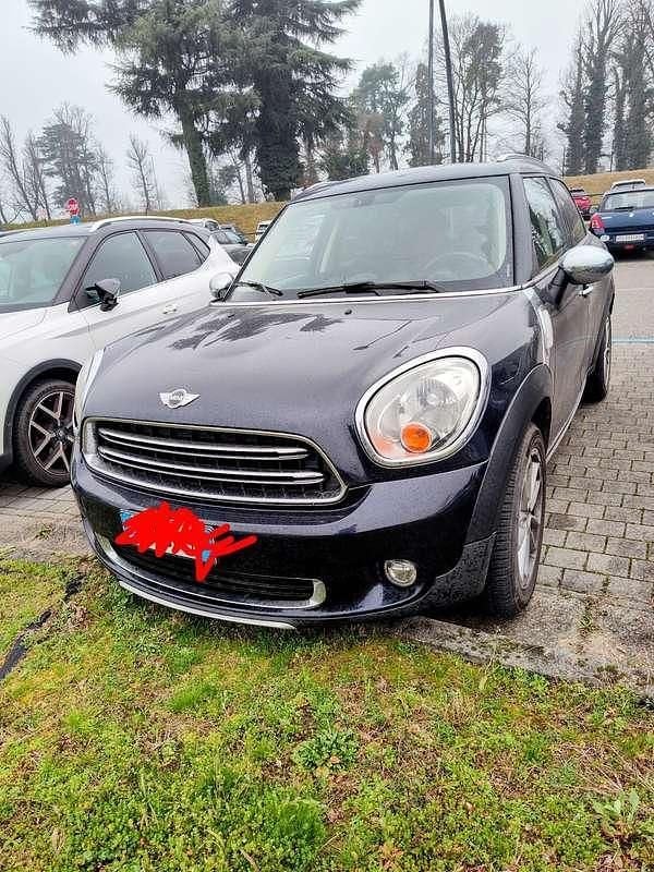 Usata Mini Countryman Business 111 CV (81 kW) 2015 Blu/azzurro SUV