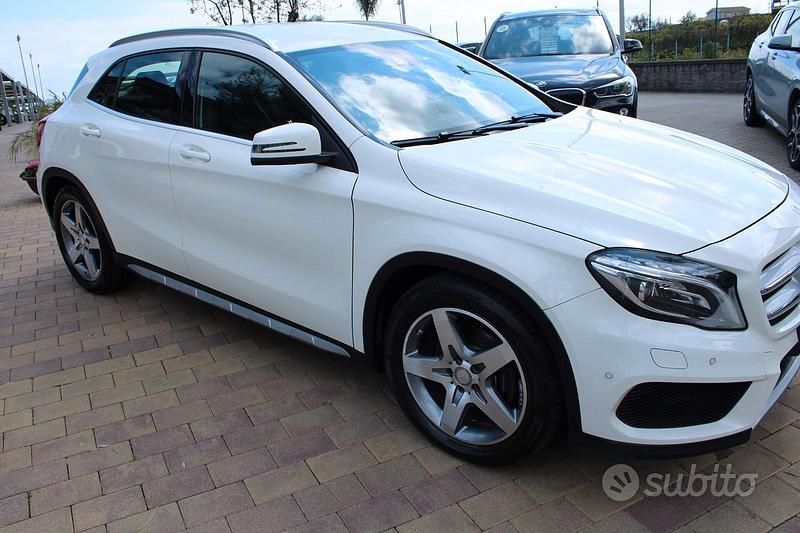 Usata Mercedes GLA220 Premium 177 CV (130 kW) 2016 Bianco SUV