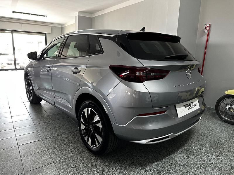 Usata Opel Grandland X Ultimate 131 CV (96 kW) 2022 Grigio SUV