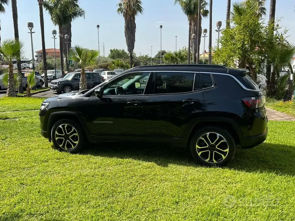 Usata Jeep Compass Limited 131 CV (96 kW) 2022 Nero SUV
