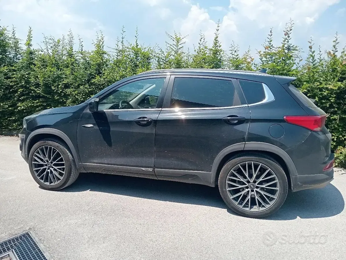 Usata DR F35 155 CV (114 kW) 2022 Nero SUV