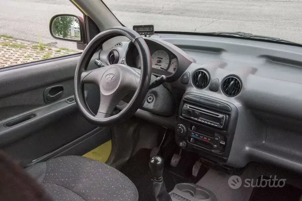 Usata Hyundai Atos 59 CV (43 kW) 2002 Giallo Utilitaria