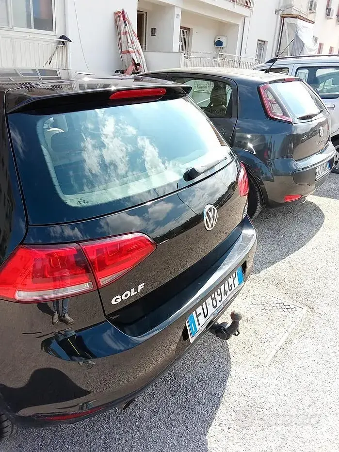 Usata VW Golf VII 110 CV (80 kW) 2016 Nero Berlina
