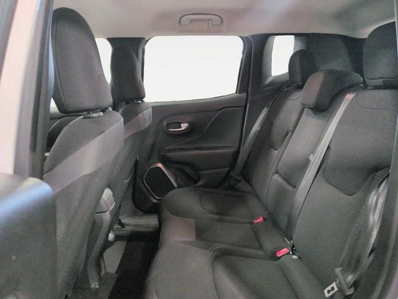 Begagnad Jeep Renegade Limited 120 HK (88 kW) 2019 Grå SUV