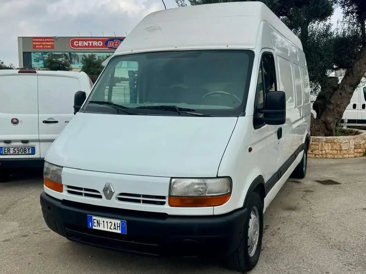 Usata Renault Master 90 CV (66 kW) 2001 Bianco Furgone