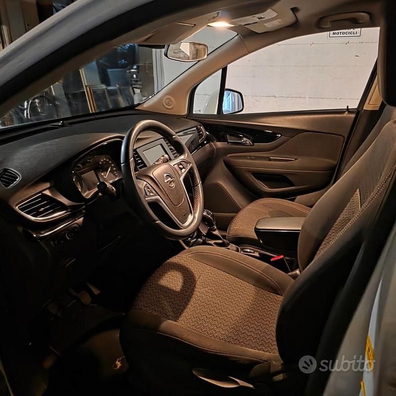 Usata Opel Mokka 140 CV (102 kW) 2018 Bianco SUV