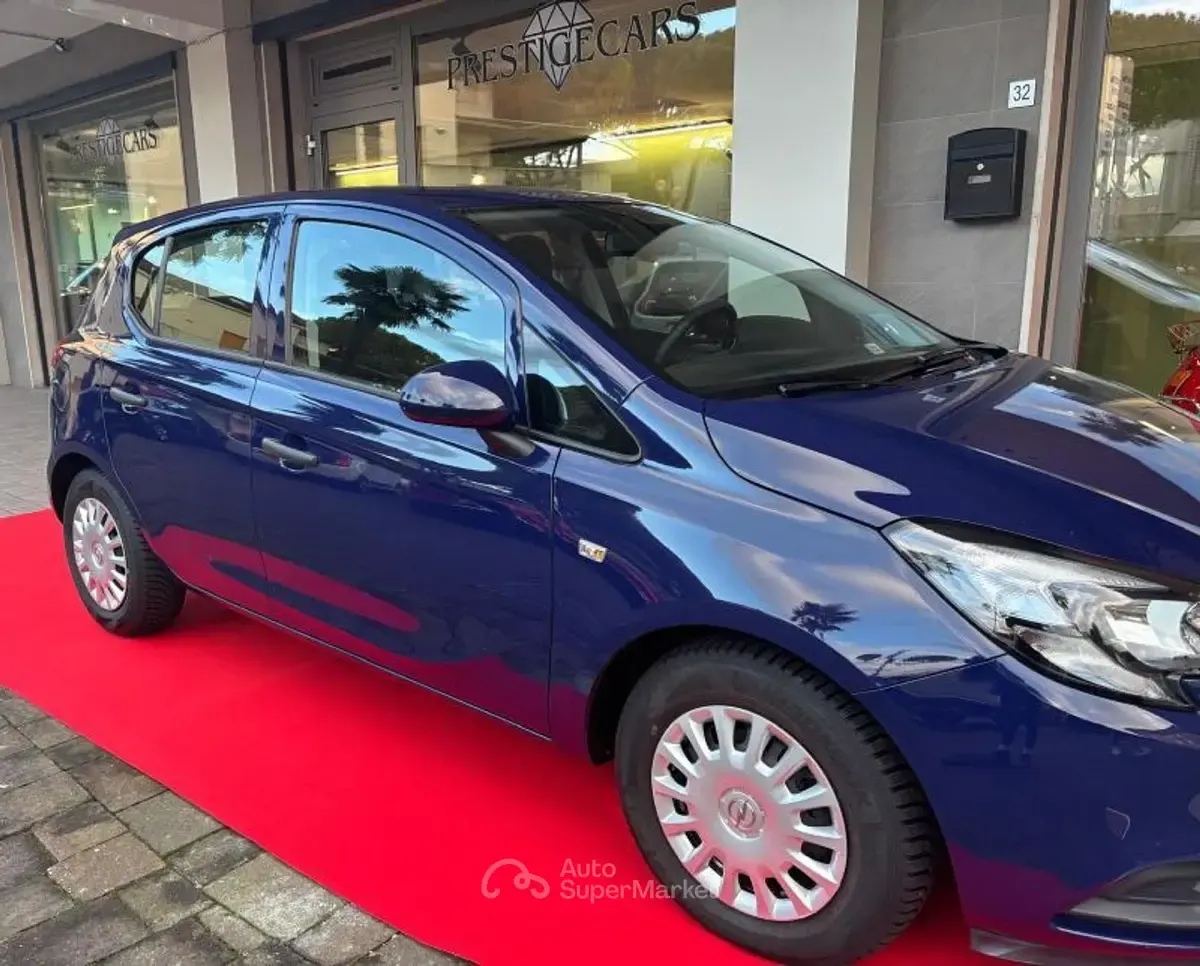 Usado Opel Corsa Selection 69 CV (50 kW) 2017 Azul Utilitario