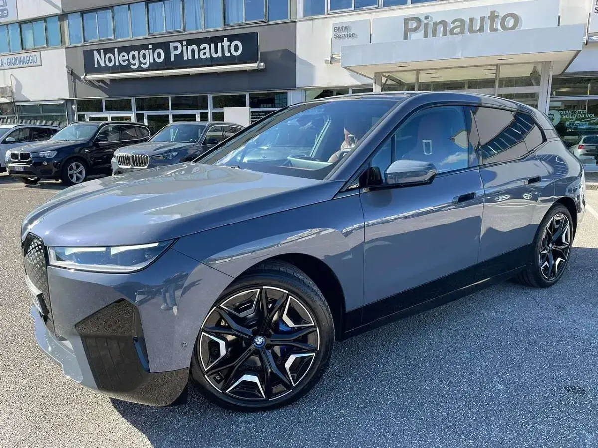 Usata BMW iX 139 kW (190 CV) 2023 Storm bay metallic SUV