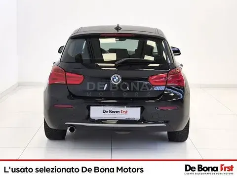 Usata BMW 118 Efficient Dynamics 150 CV (110 kW) 2019 Nero Utilitaria