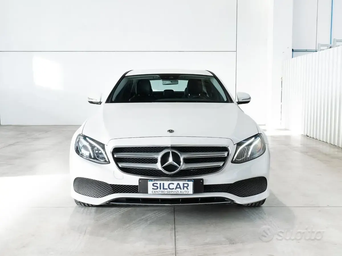 Gebraucht Mercedes E200 Exclusive 150 PS (110 kW) 2018 Weiß Limousine