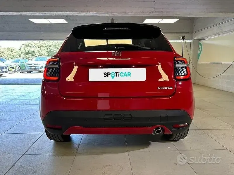Usata Fiat 600 La Prima 110 CV (80 kW) 2025 Rosso SUV