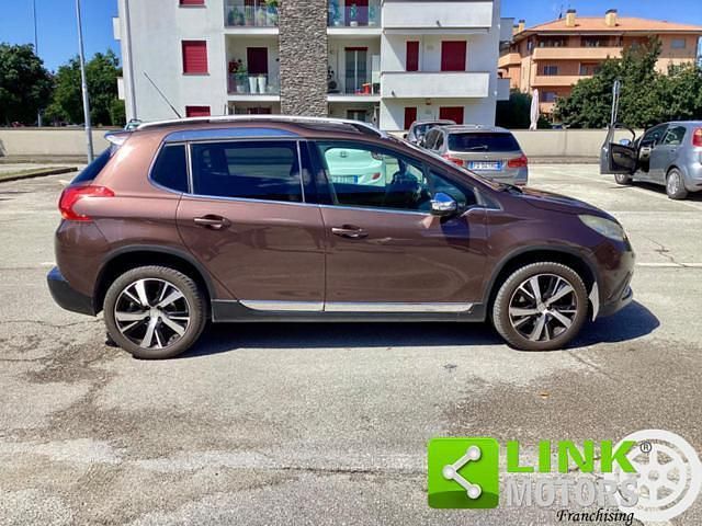 Usata Peugeot 2008 Allure 115 CV (84 kW) 2013 Marrone SUV