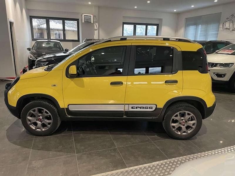 Usata Fiat Panda Cross Cross 95 CV (69 kW) 2017 Giallo Utilitaria