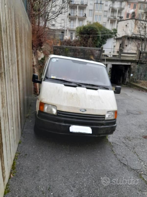 Usata Ford E-Transit 1989 Bianco Furgone