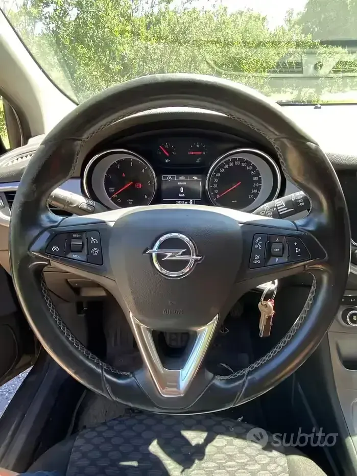 Usata Opel Astra 101 CV (74 kW) 2017 Grigio Station wagon