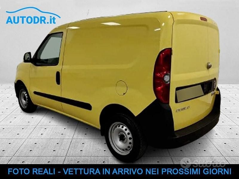 Occasion Fiat Doblò 95 ch (69 kW) 2020 Jaune
