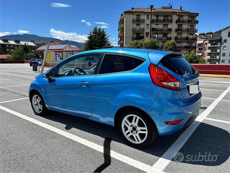 Usata Ford Fiesta 2010 Blu Utilitaria
