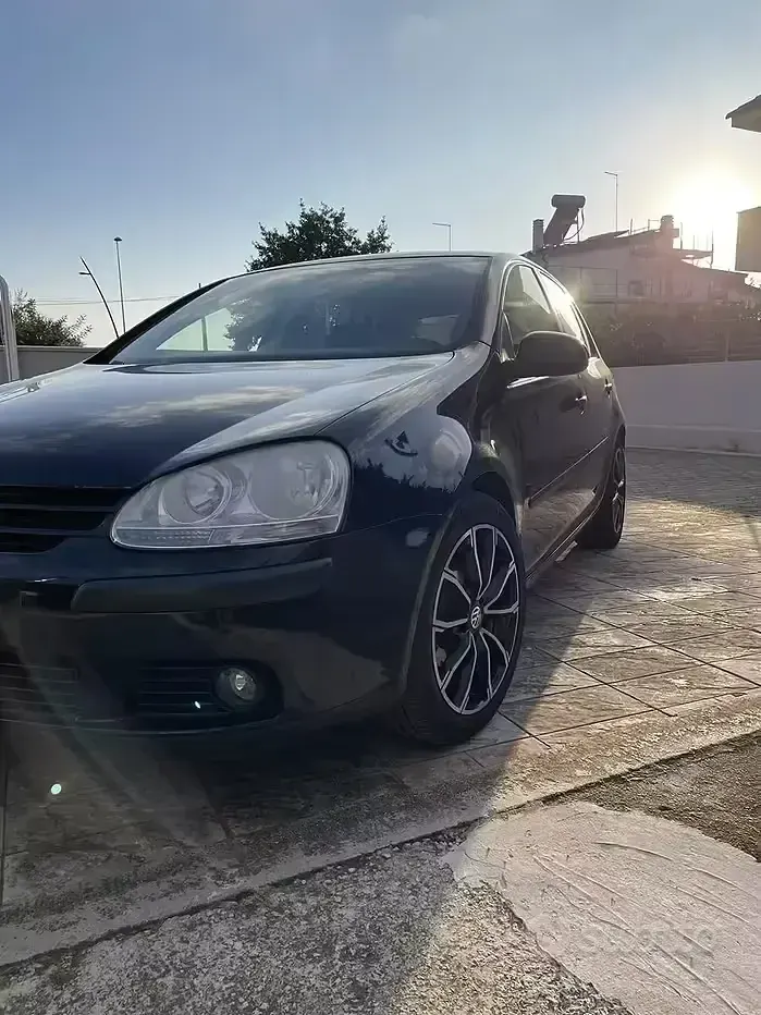Usata VW Golf VI 102 CV (75 kW) 2008 Utilitaria