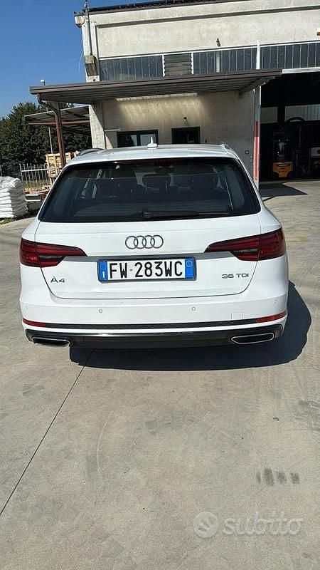 Usata Audi A4 150 CV (110 kW) 2019 Bianco Station wagon