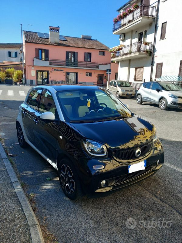 Usata Smart ForFour Passion 90 CV (66 kW) 2017 Nero Utilitaria