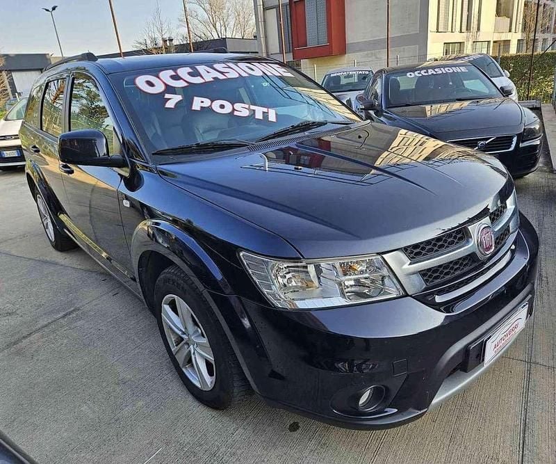 Grigio(met.) Usata 2012 Fiat Freemont Lounge SUV | 8950 € (Buon prezzo) - Immagine 1/4