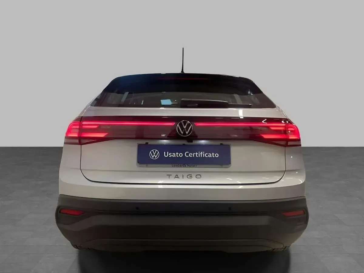 Usata VW Taigo Life 110 CV (80 kW) 2023 Reflex silver metallizzato SUV